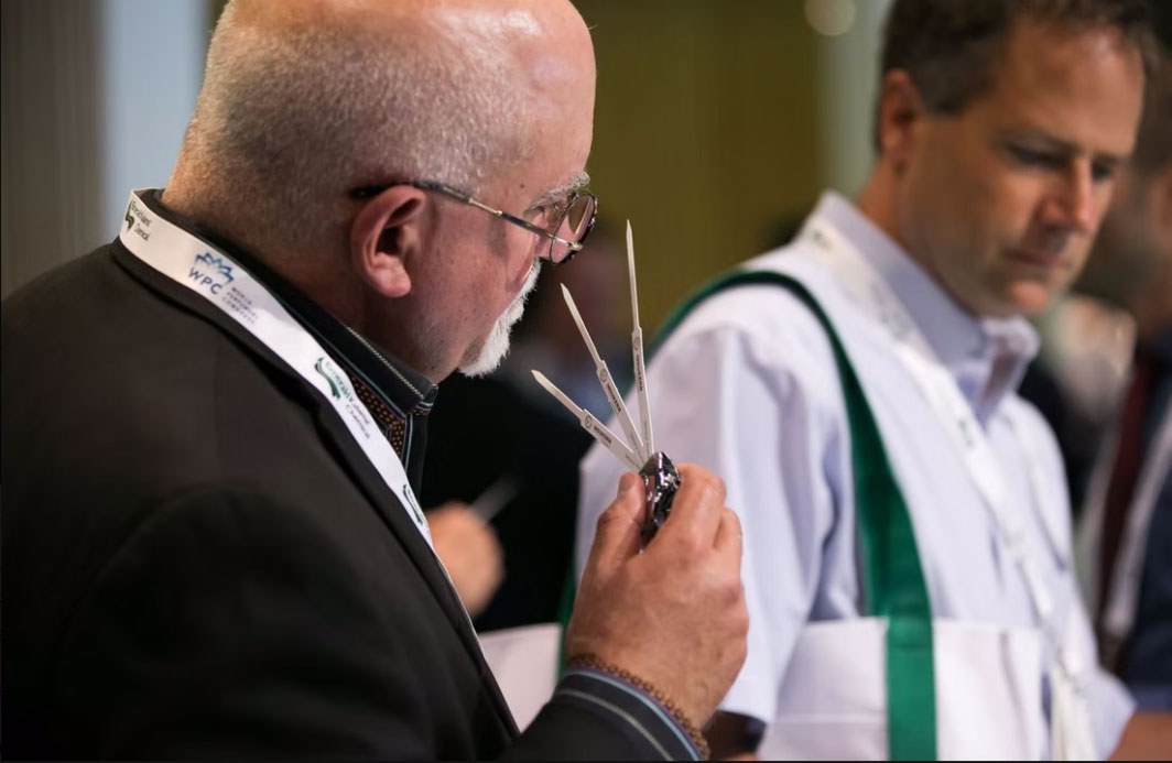 香精與香料(19)-香精的分類、配制與調(diào)和