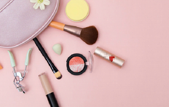 含香精的化妝品安不安全？