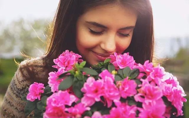 汽車用香水還是香薰？它們有何區(qū)別？