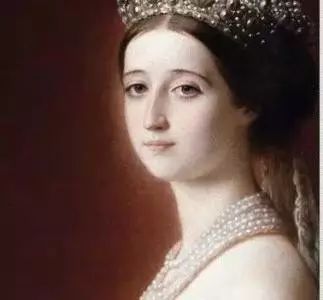 法國人有多愛用香水？拿破侖一天能用7瓶