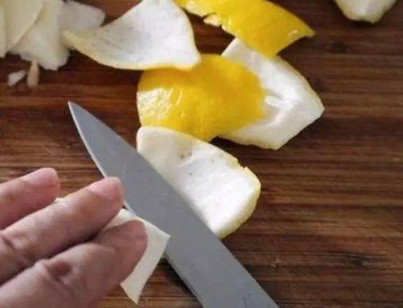 長(zhǎng)期用洗潔精洗碗會(huì)傷害身體？教你3招，省錢又能讓碗筷干凈健康